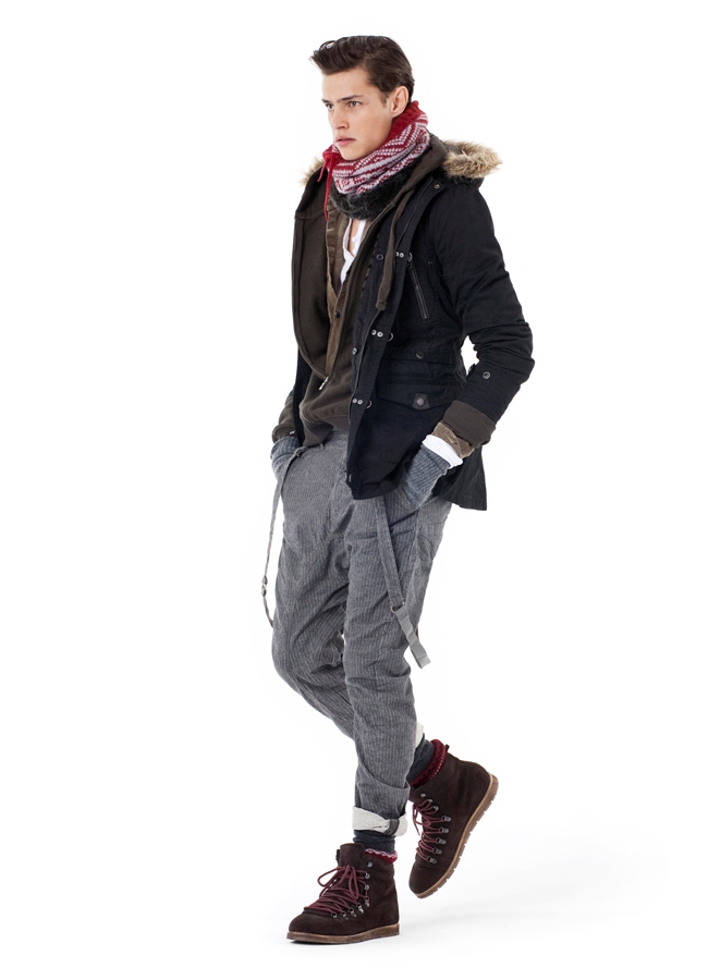 zara-young-ekim-lookbook.04.jpg