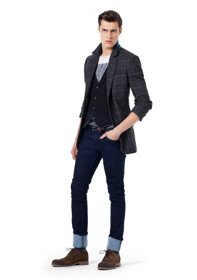 zara-young-ekim-lookbook.10.jpg